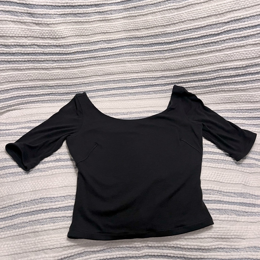 Lululemon - Ballet/atheltic top scoop neckline